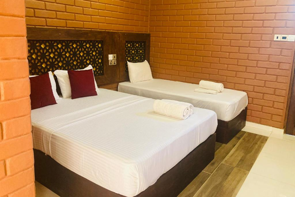 Deluxe Triple Room 1